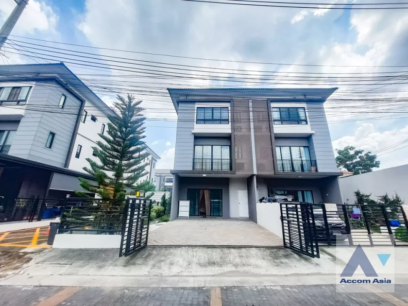  2  3 br Townhouse For Rent in Ratchadapisek ,Bangkok MRT Sutthisan at The Connect UP 3 AA36747