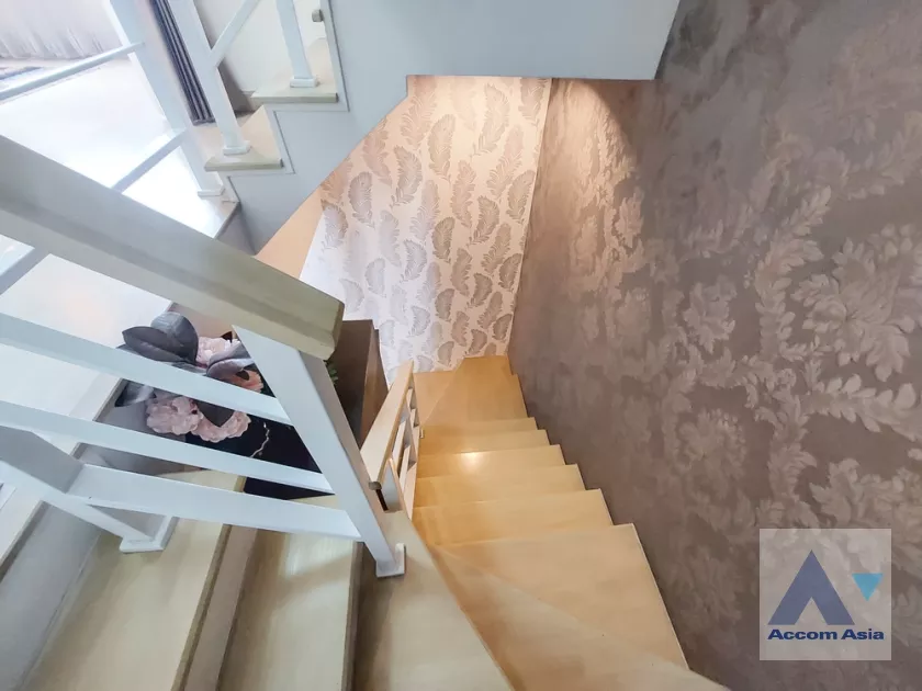 17  3 br Townhouse For Rent in Ratchadaphisek ,Bangkok MRT Sutthisan at The Connect UP 3 AA36747