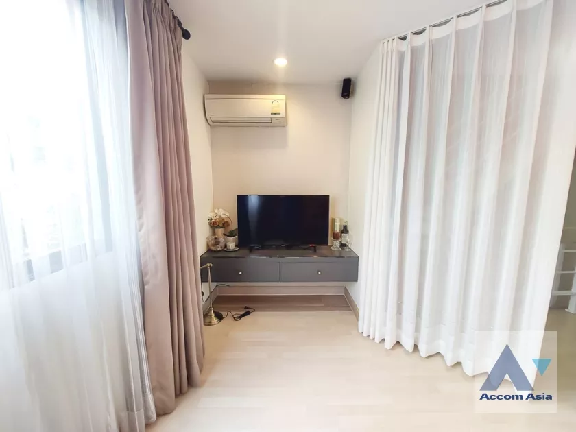21  3 br Townhouse For Rent in Ratchadapisek ,Bangkok MRT Sutthisan at The Connect UP 3 AA36747