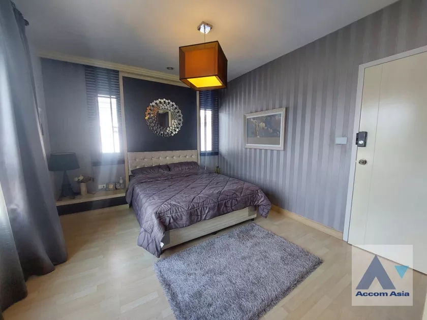 30  3 br Townhouse For Rent in Ratchadaphisek ,Bangkok MRT Sutthisan at The Connect UP 3 AA36747