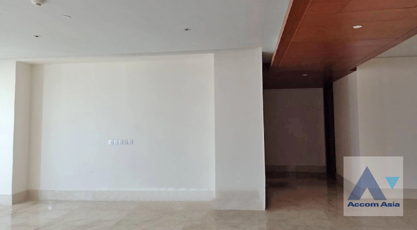  The Infinity Sathorn Condominium  3 Bedroom for Rent BRT Arkhan Songkhro in Silom Bangkok