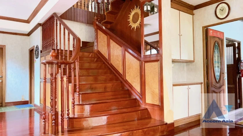 11  4 br House for rent and sale in Sukhumvit ,Bangkok BTS Bang Chak AA36754