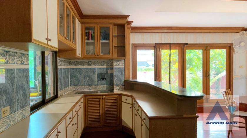 8  4 br House for rent and sale in Sukhumvit ,Bangkok BTS Bang Chak AA36754