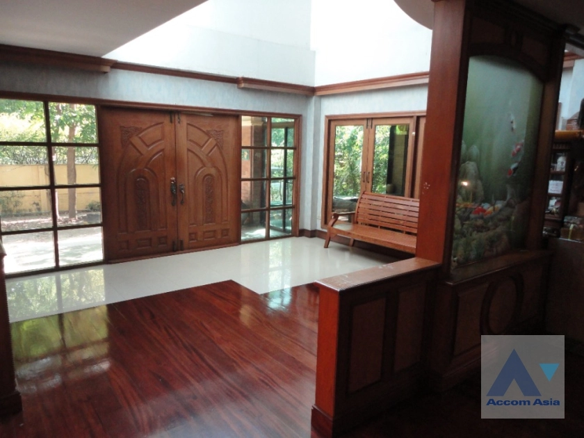  1  4 br House for rent and sale in Sukhumvit ,Bangkok BTS Bang Chak AA36754