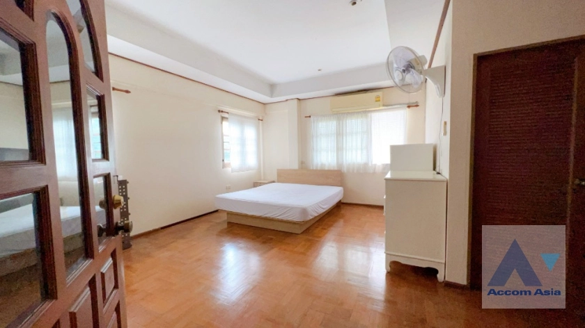 16  4 br House for rent and sale in Sukhumvit ,Bangkok BTS Bang Chak AA36754
