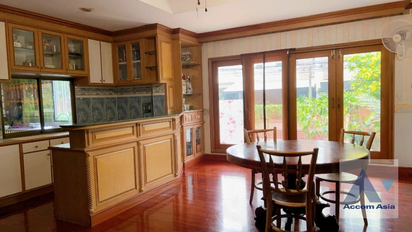 14  4 br House for rent and sale in Sukhumvit ,Bangkok BTS Bang Chak AA36754