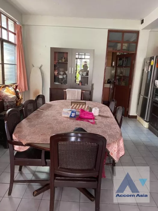  3 Bedrooms  House For Sale in Bangna, Bangkok  near BTS Udomsuk (AA36758)