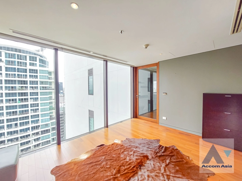 4  2 br Condominium for rent and sale in Ploenchit ,Bangkok BTS Ratchadamri at Hansar Residence AA36771