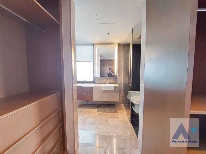 14  2 br Condominium for rent and sale in Ploenchit ,Bangkok BTS Ratchadamri at Hansar Residence AA36771