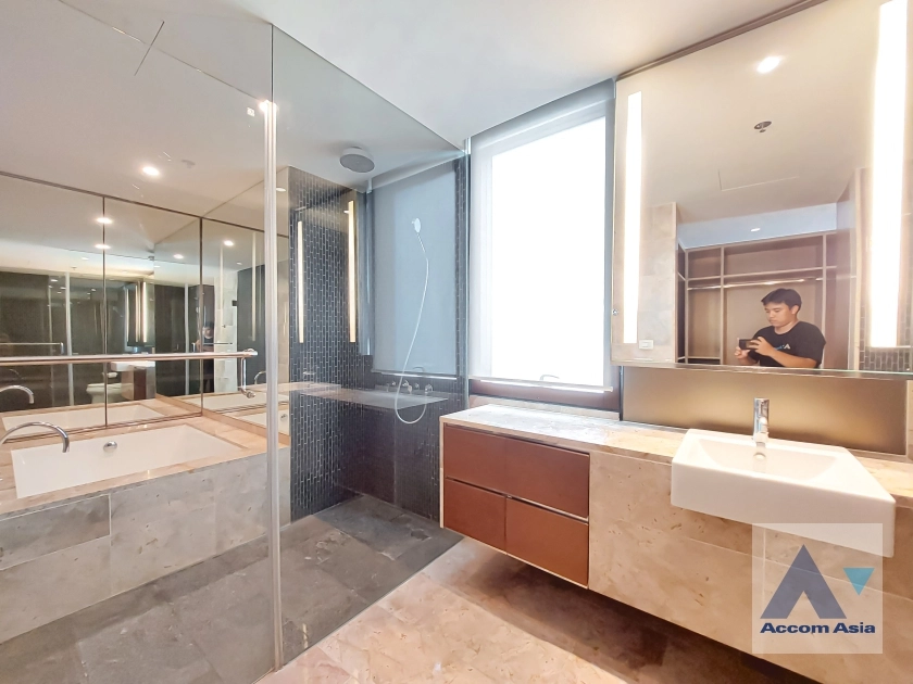 16  2 br Condominium for rent and sale in Ploenchit ,Bangkok BTS Ratchadamri at Hansar Residence AA36771