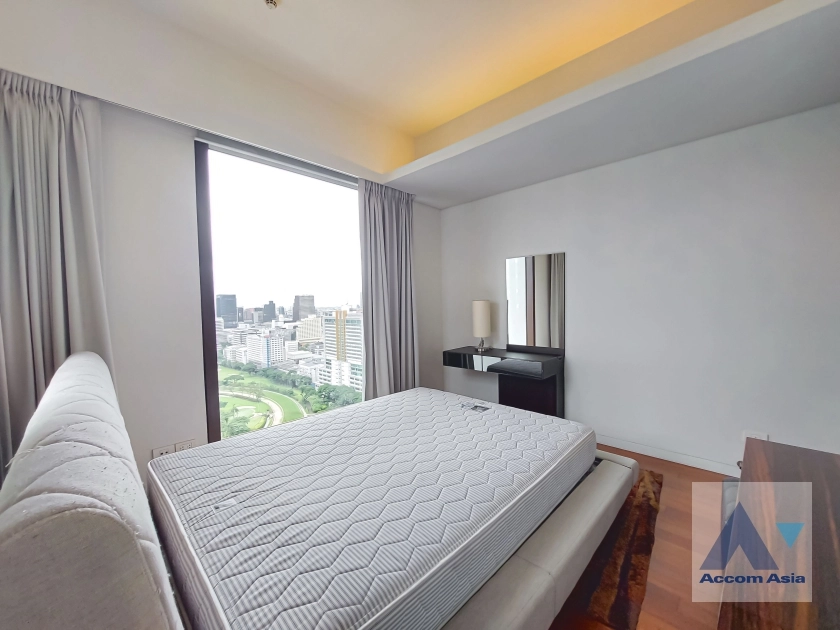 20  2 br Condominium For Rent in Ploenchit ,Bangkok BTS Ratchadamri at Hansar Residence AA36771