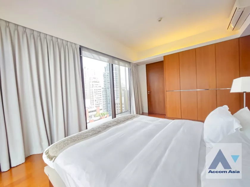 10  2 br Condominium For Rent in Ploenchit ,Bangkok BTS Ratchadamri at Hansar Residence AA36772