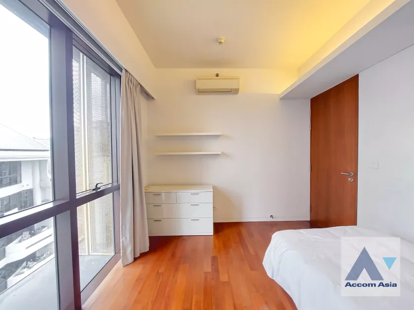15  2 br Condominium For Rent in Ploenchit ,Bangkok BTS Ratchadamri at Hansar Residence AA36772