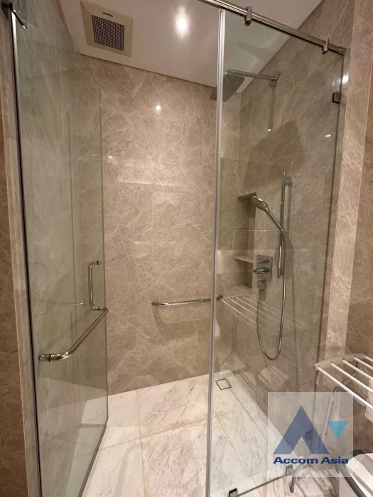 7  Studio Condominium For Rent in Ploenchit ,Bangkok BTS Chitlom at Sindhorn Residence AA36785