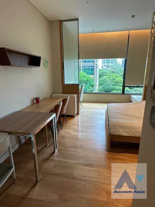 unit Studio  Condominium For Rent in Ploenchit, Bangkok  near BTS Chitlom (AA36785)