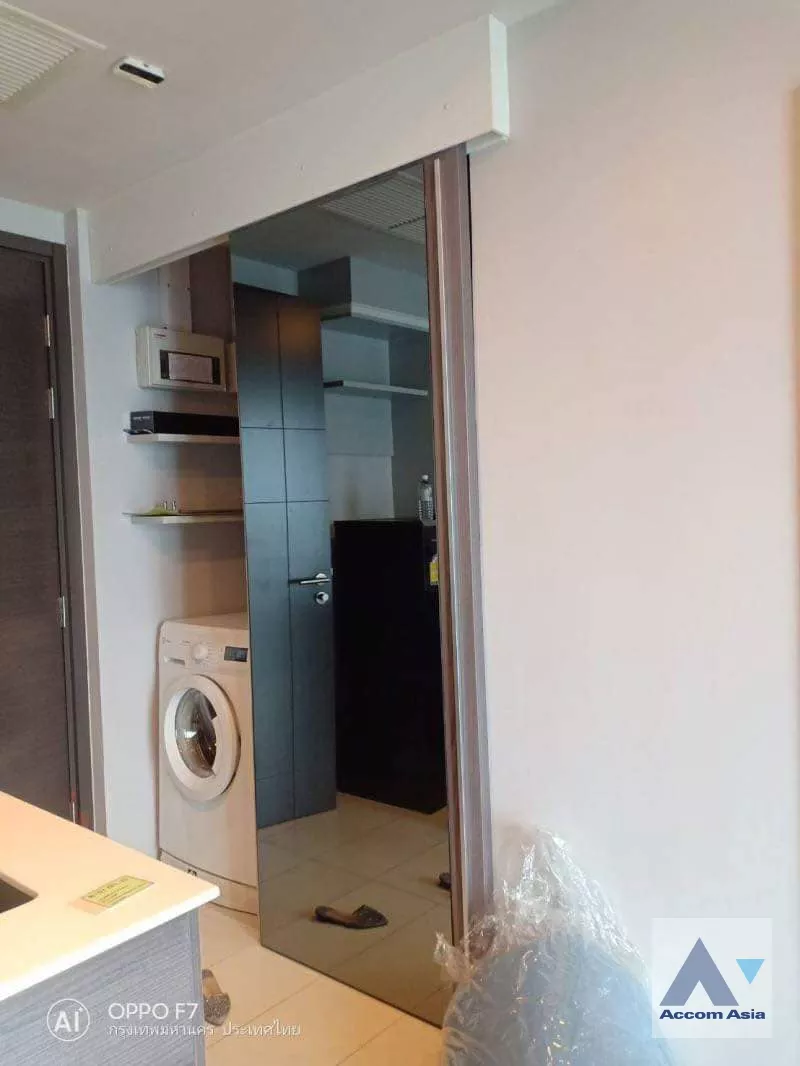 unit 1 Bedroom  Condominium For Rent in Sukhumvit, Bangkok  near BTS Ekkamai (AA36793)