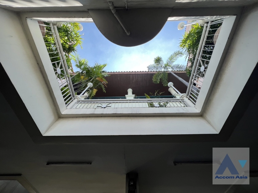 6  5 br Townhouse For Sale in Sukhumvit ,Bangkok BTS Thong Lo at Private Sukhumvit Compound AA36810