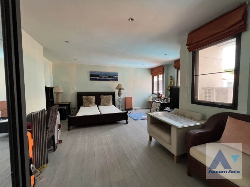 10  5 br Townhouse For Sale in Sukhumvit ,Bangkok BTS Thong Lo at Private Sukhumvit Compound AA36810