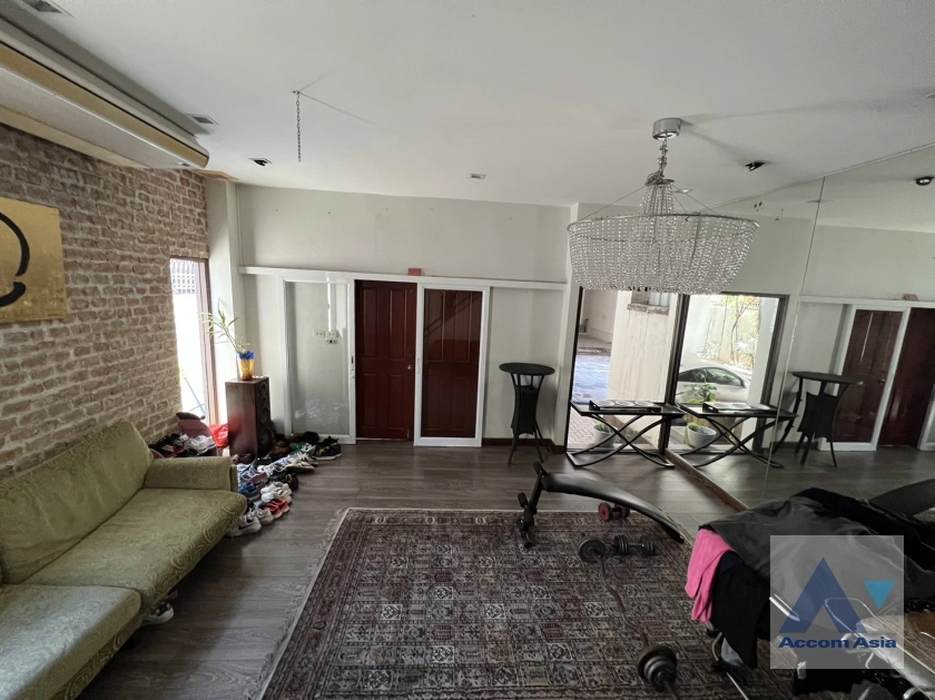 8  5 br Townhouse For Sale in Sukhumvit ,Bangkok BTS Thong Lo at Private Sukhumvit Compound AA36810