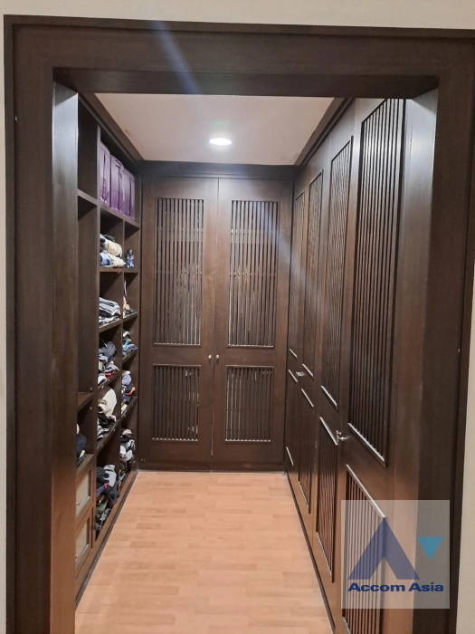 14  5 br Townhouse For Sale in Sukhumvit ,Bangkok BTS Thong Lo at Private Sukhumvit Compound AA36810