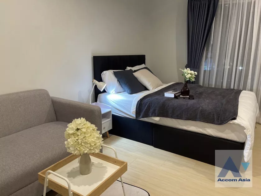  1  Condominium For Rent in Dusit ,Bangkok  at Metro Sky Wutthakat AA36812