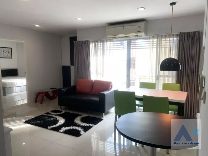 unit 2 Bedrooms  Apartment For Rent in Sukhumvit, Bangkok  near BTS Phra khanong (AA36815)