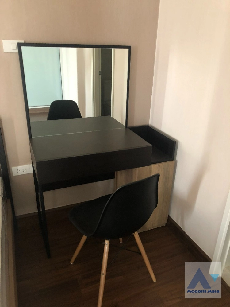 8  2 br Condominium for rent and sale in Charoen Nakhon ,Bangkok BTS Krung Thon Buri at Saichol Mansion AA36817