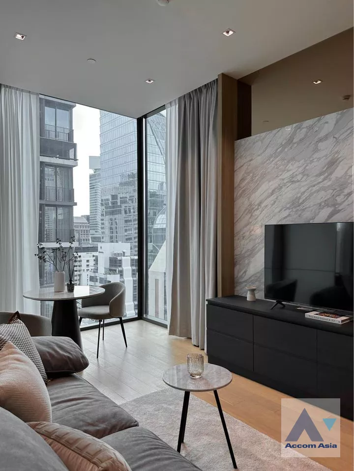 unit 1 Bedroom  Condominium For Rent in Ploenchit, Bangkok  near BTS Chitlom (AA36828)