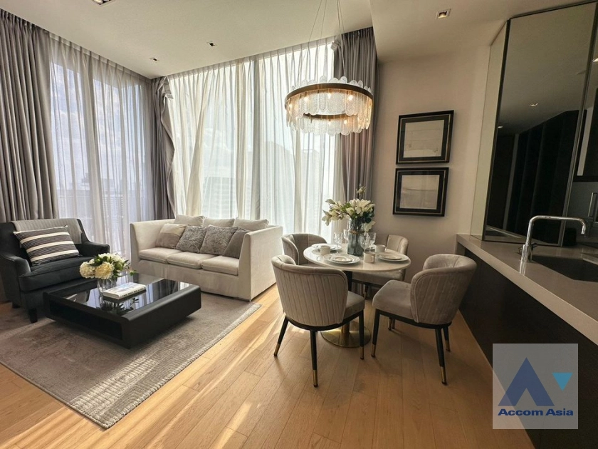 5  2 br Condominium For Rent in Ploenchit ,Bangkok BTS Chitlom at 28 Chidlom AA36836