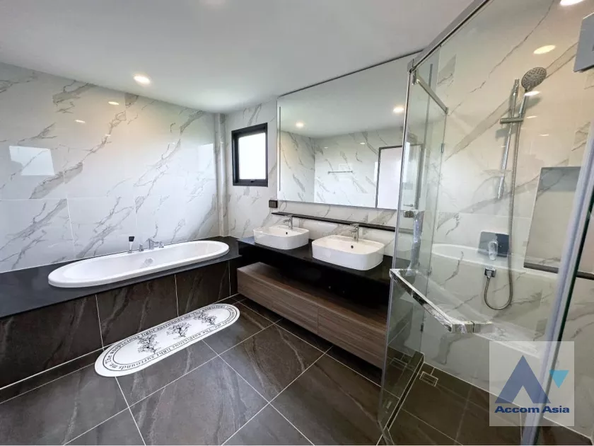 11  4 br House For Sale in Samutprakan ,Samutprakan BTS Bang Na at The City Bangna AA36837