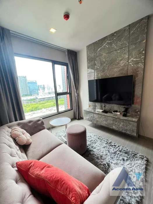 Fully Furnished |  1 Bedroom  Condominium For Sale in Phaholyothin, Bangkok  near MRT Rama 9 (AA36840)