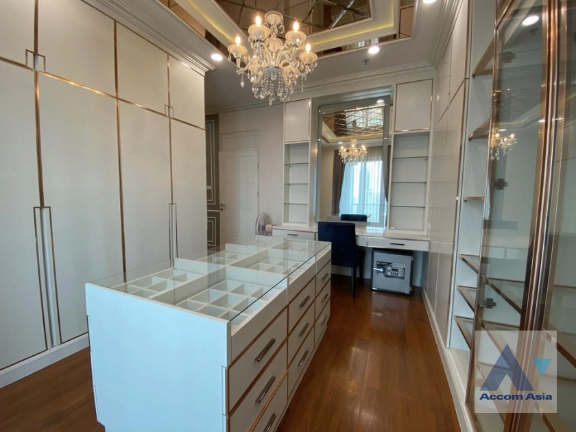 9  2 br Condominium For Sale in Ratchadaphisek ,Bangkok MRT Phetchaburi at Supalai Premier at Asoke AA36842