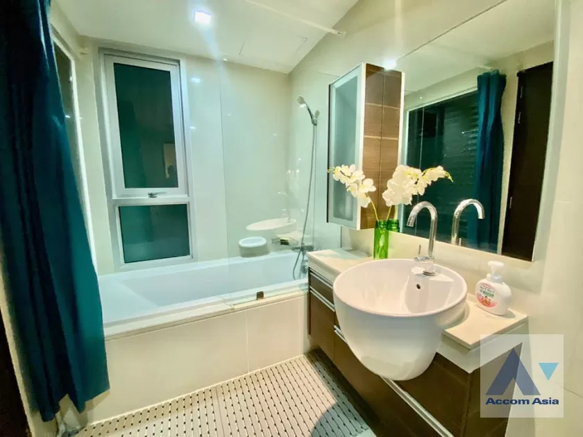 8  2 br Condominium For Rent in Sukhumvit ,Bangkok BTS Phra khanong at Sky Walk Condominium AA36854