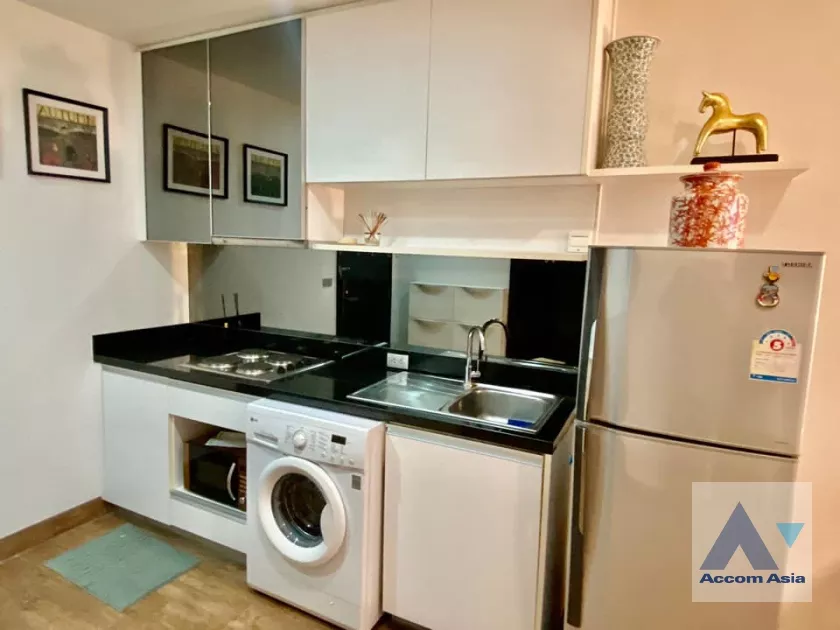 4  2 br Condominium For Rent in Sukhumvit ,Bangkok BTS Phra khanong at Sky Walk Condominium AA36854