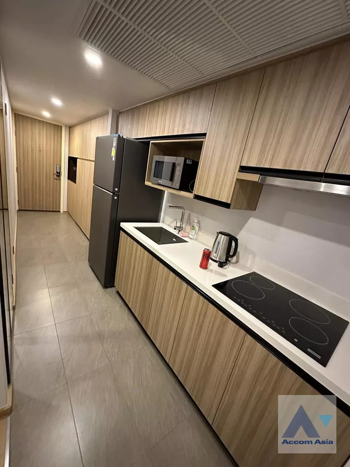  1  2 br Condominium For Rent in Ploenchit ,Bangkok BTS Chitlom at Na Vara Residence AA36855