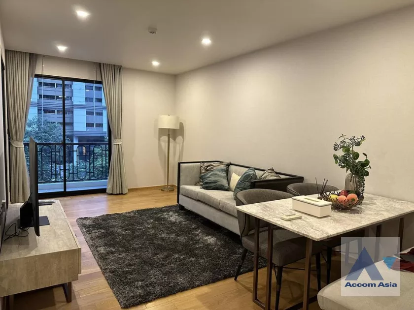  Na Vara Residence Condominium  2 Bedroom for Rent BTS Chitlom in Ploenchit Bangkok