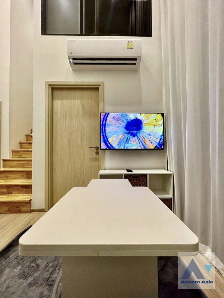 unitDuplex Condo |  2 Bedrooms  Condominium For Rent in Sukhumvit, Bangkok  near BTS Ekkamai (AA36857)