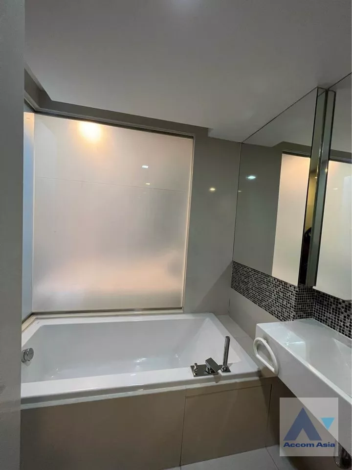 5  1 br Condominium For Rent in Sukhumvit ,Bangkok BTS Phra khanong at Rhythm Sukhumvit 44/1   AA36860