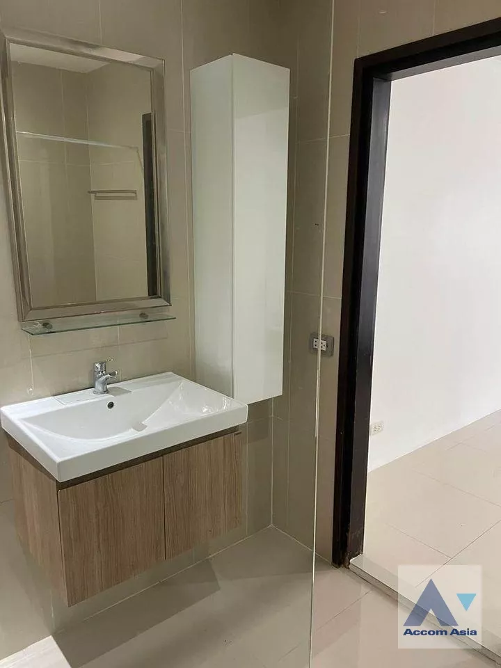 10  2 br Condominium For Rent in Sathorn ,Bangkok BTS Sala Daeng - MRT Lumphini at Sathorn Gardens AA36865