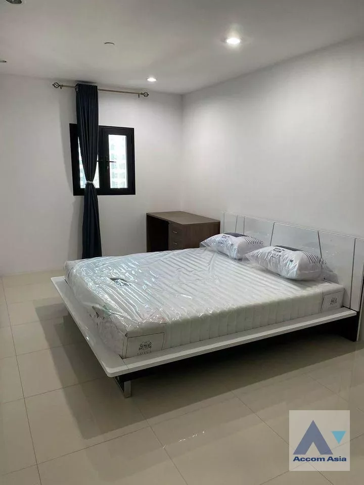 6  2 br Condominium For Rent in Sathorn ,Bangkok BTS Sala Daeng - MRT Lumphini at Sathorn Gardens AA36865