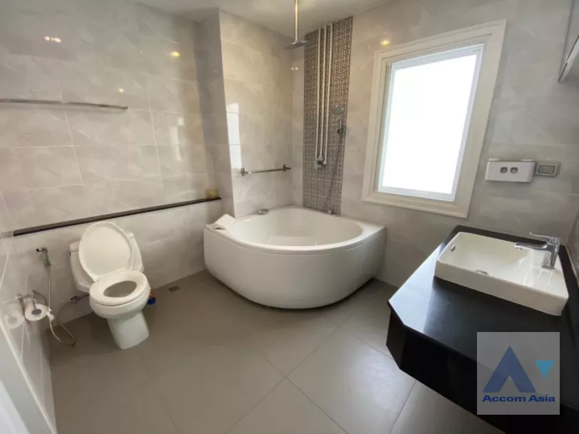 12  4 br Townhouse For Rent in Bangna ,Bangkok BTS Udomsuk at Townhouse AA36879