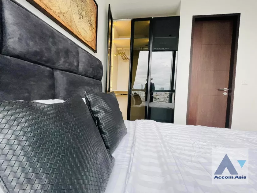 unit 1 Bedroom  Condominium For Rent in ,   near BTS Ratchathewi (AA36884)