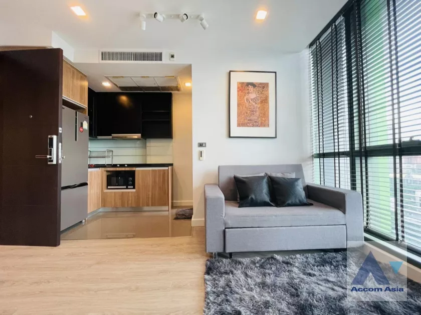  1 Bedroom  Condominium For Rent in Phaholyothin, Bangkok  near BTS Ratchathewi (AA36884)