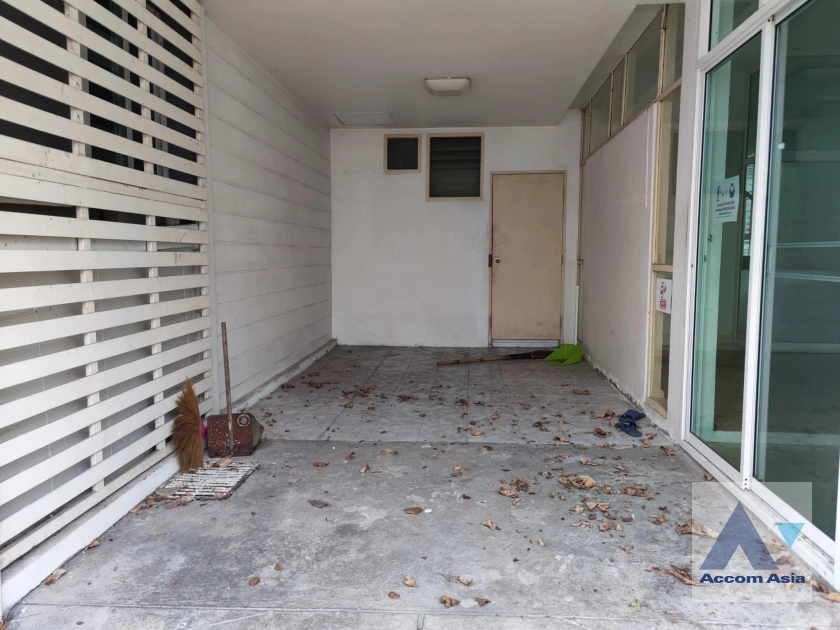 unitHome Office |  3 Bedrooms  House For Rent in Phaholyothin, Bangkok  near BTS Sanam Pao (AA36887)