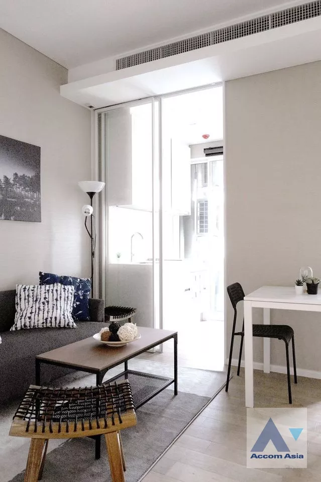 unit 1 Bedroom  Condominium For Sale in Phaholyothin, Bangkok  near MRT Phahon Yothin (AA36893)