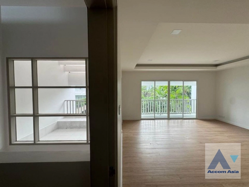 6  3 br House For Sale in Sukhumvit ,Bangkok BTS Phrom Phong AA36898