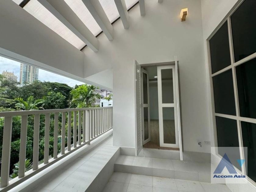 9  3 br House For Sale in Sukhumvit ,Bangkok BTS Phrom Phong AA36898