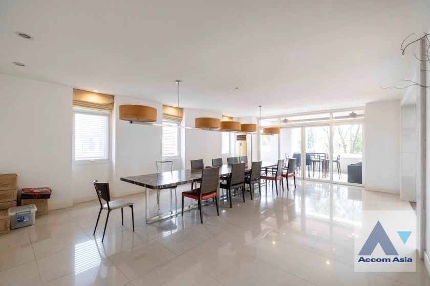27  10 br House For Sale in Sukhumvit ,Bangkok BTS Ekkamai AA36926