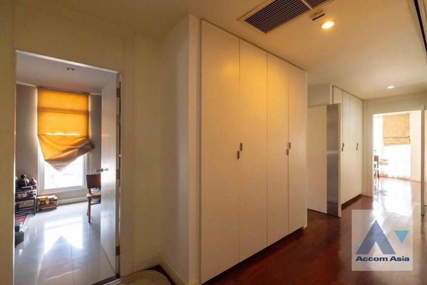 39  10 br House For Sale in Sukhumvit ,Bangkok BTS Ekkamai AA36926