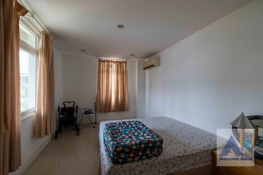 47  10 br House For Sale in Sukhumvit ,Bangkok BTS Ekkamai AA36926